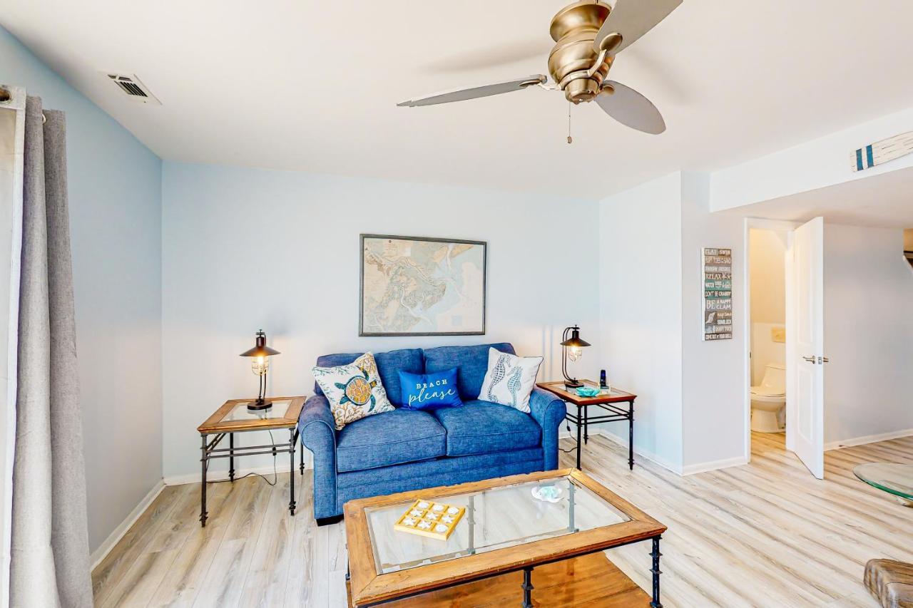 Tybee Stars Apartment Тайби Айлънд Екстериор снимка