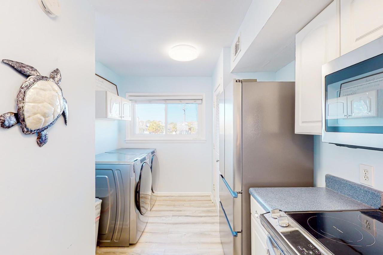Tybee Stars Apartment Тайби Айлънд Екстериор снимка