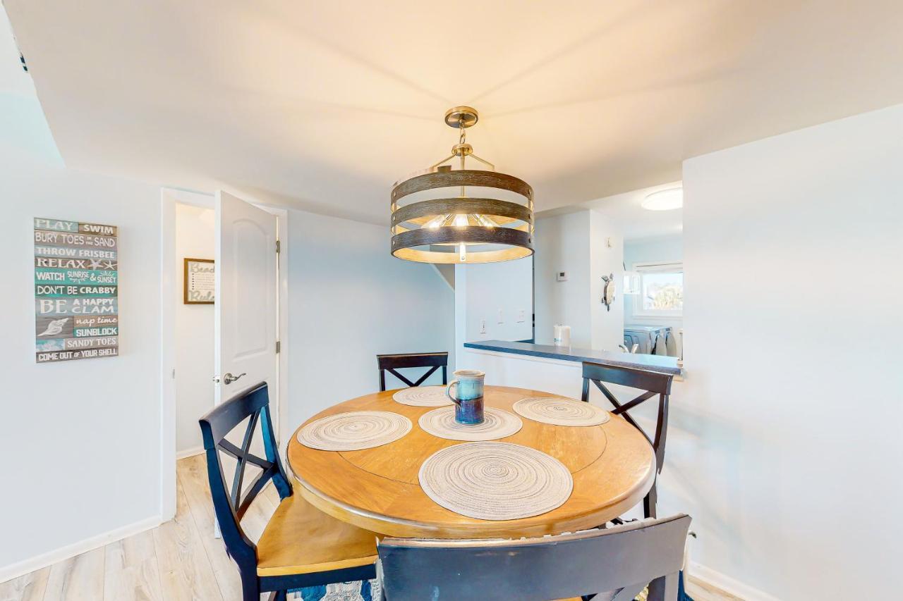 Tybee Stars Apartment Тайби Айлънд Екстериор снимка